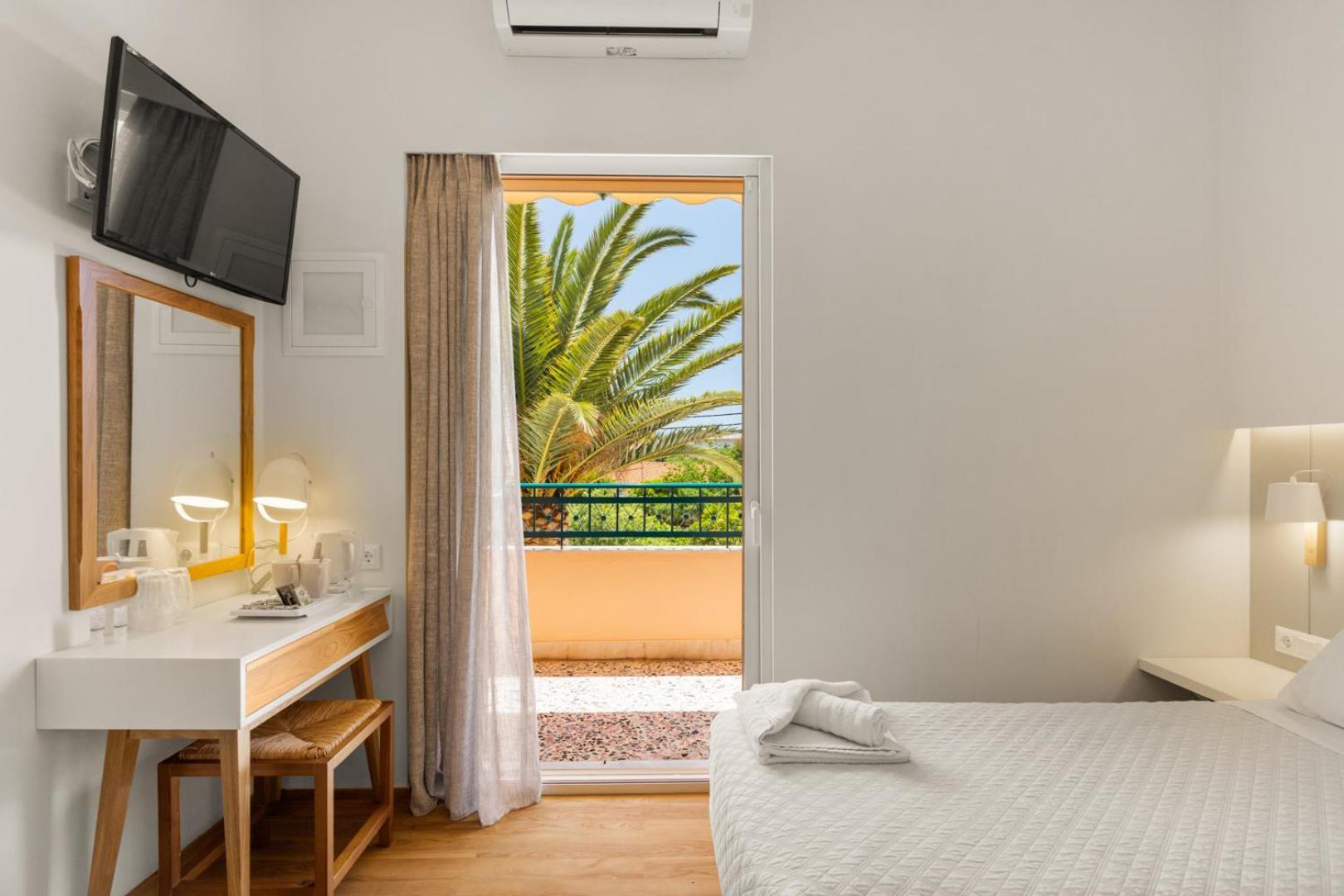Lefktron Hotel Stoúpa Zewnętrze zdjęcie